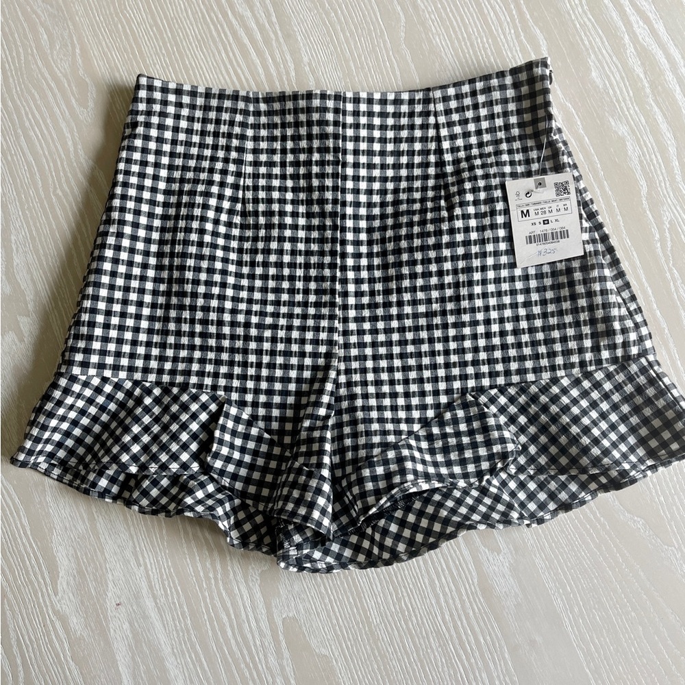 Zara black and white shorts